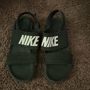 Nike tajun Velcro sandals